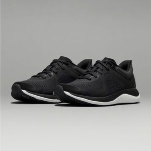 Brand new Lululemon Chargefeel Low workout shoes